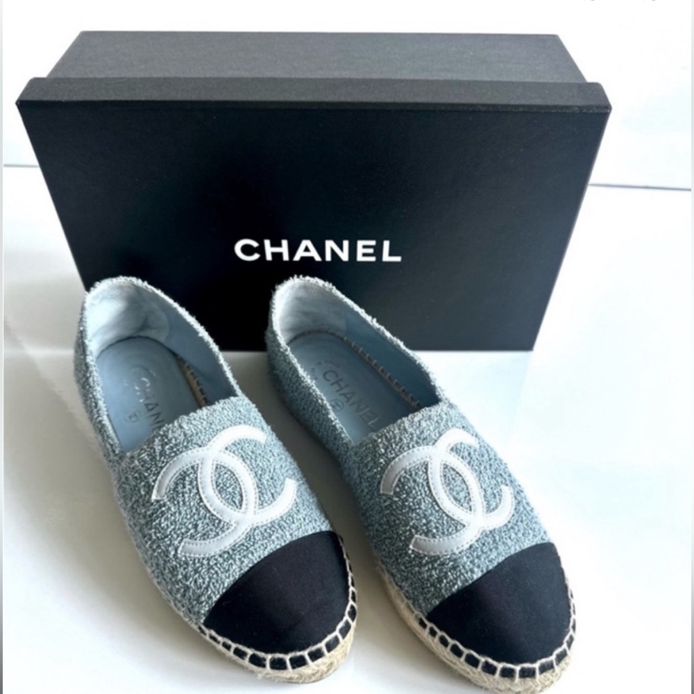 CHANEL Fabric Grosgrain CC Espadrilles 38 Blue Light - Picture 2 of 9